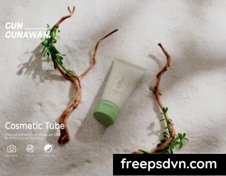 Cosmetic Tube on White Sand EE5LLR6 EE5LLR6 B139WwIcDC